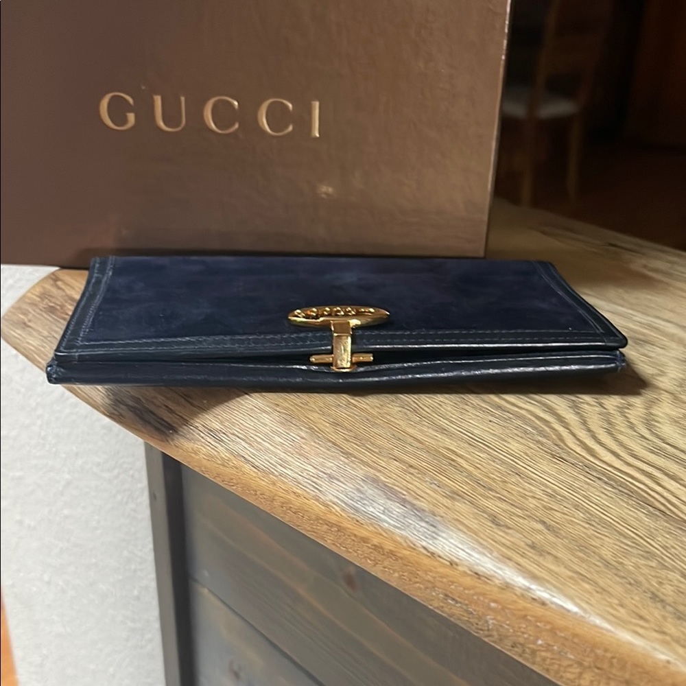 Authentic Gucci Navy Suede & Leather Vintage Wallet & Gucci Box - Picture 4 of 16